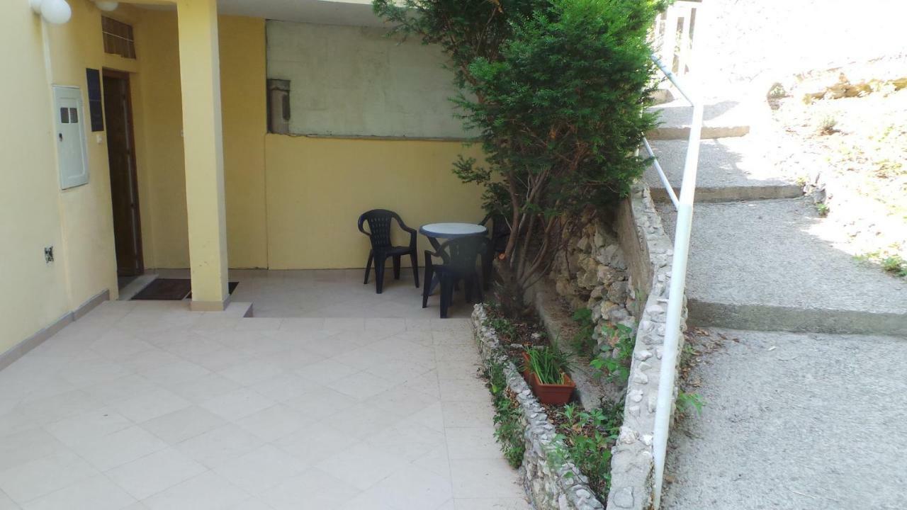 Apartments Andrea Baška Exterior foto